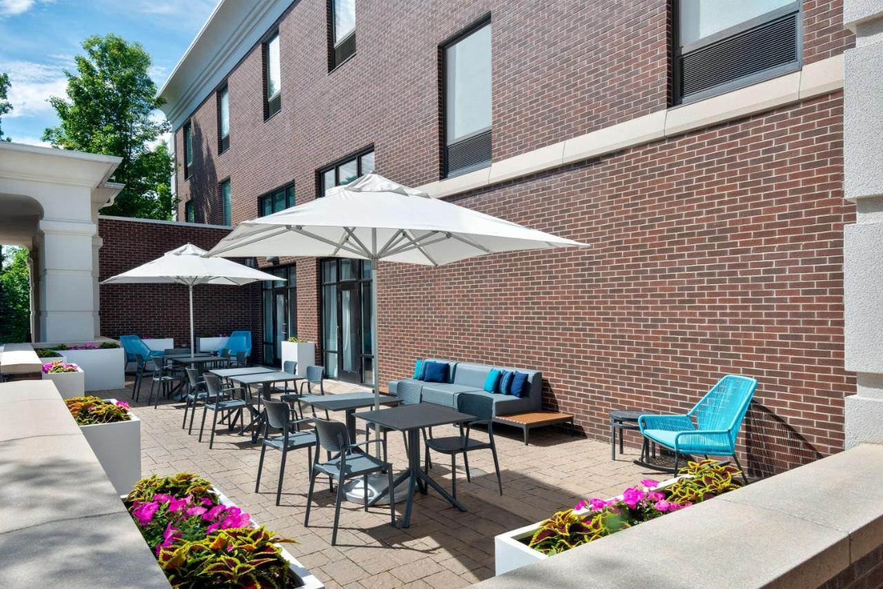 Hampton Inn And Suites Hartford/Farmington Eksteriør bilde